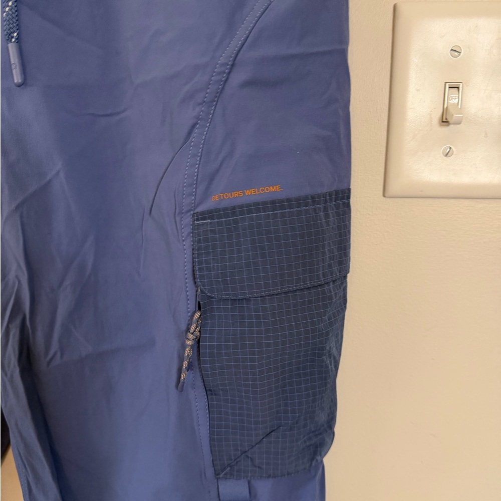 Lululemon Cargo High-Rise Hiking Pant - Picture 8 of 12